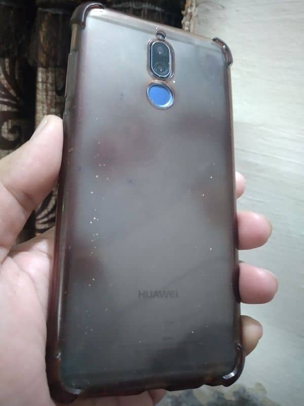 Huawei mate 10 lite,,,exchange ho jaye ga 4