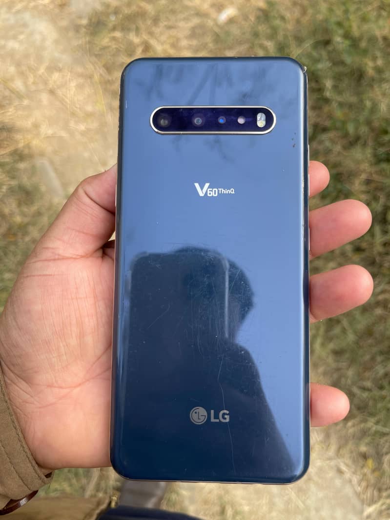 LG V60 128 gb 4