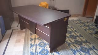 60 x 34 inch office/ computer table urgent sell