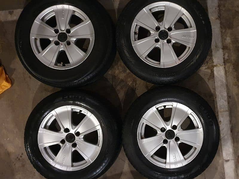 rim 14inch 6j, tyre 185.65. 14 ,brand new condition rim and 75%+ tyres 5