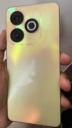 Infinix Smart 8 (4/64) gold colour