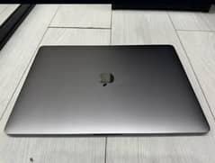 macbook pro 2019 15.4 inch