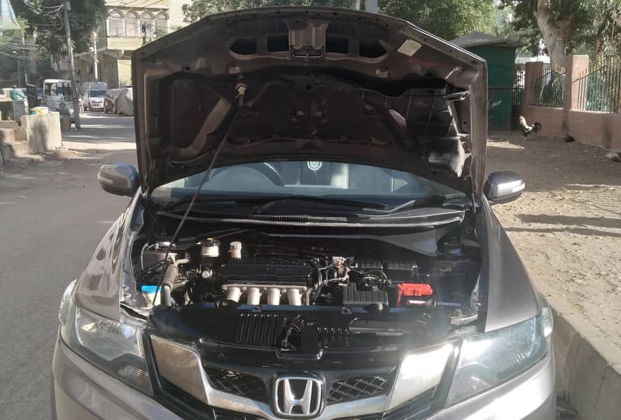 Honda City IVTEC 2018 - Urban Titanium Metallic 6