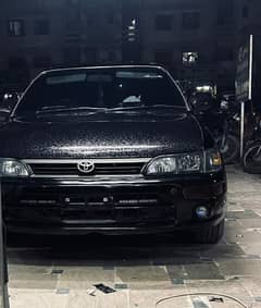 Toyota Corolla XE 2000