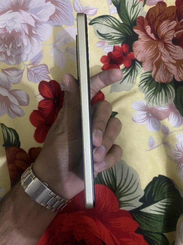 Vivo Y35   8/128gb 10by10 condition 2