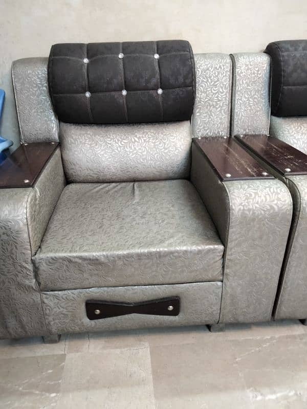 8 seater sofa 0