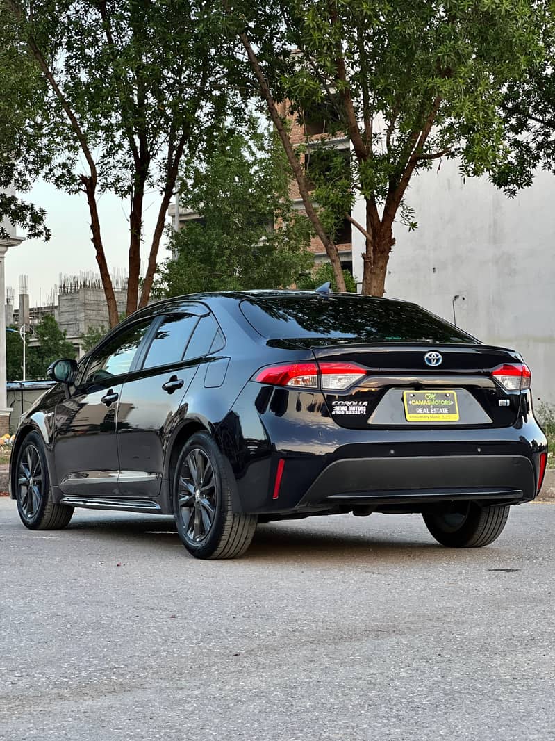 Toyota corolla altis 2020 Hybrid 12