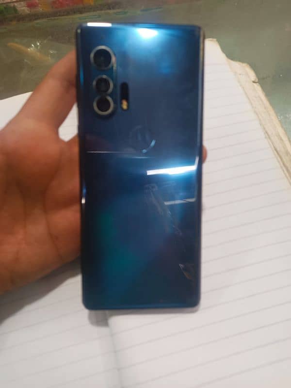 moto edge plus 1minor sa dot hai 2