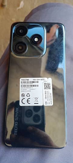 4 128 Tecno spark ten c