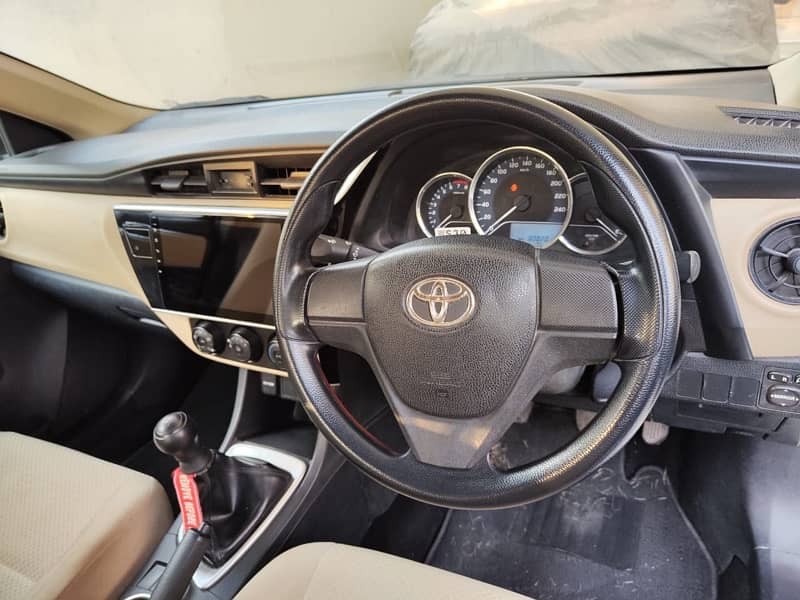 Toyota Corolla XLI 2018 13