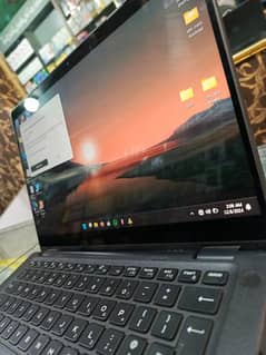 8th gen laptop with Finger and touch screen  full hd screen