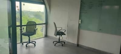 Pc Marketing Offers! Blue Area 1450 Sqft Office With Lift Available For Rent