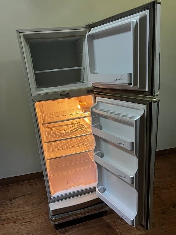 Dawlance 9144M Refrigerator 2