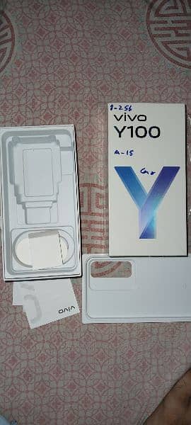 Vivo y100 8+8GB  256GB 9