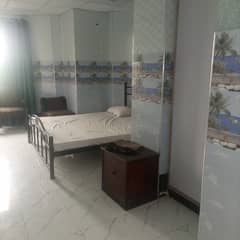 FURNISHED ROOMS AVAILABLE FOR RENT IN MODEL TOWN