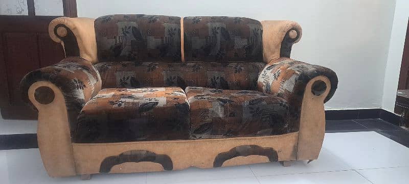 6 seater sofa set in a good condition 2