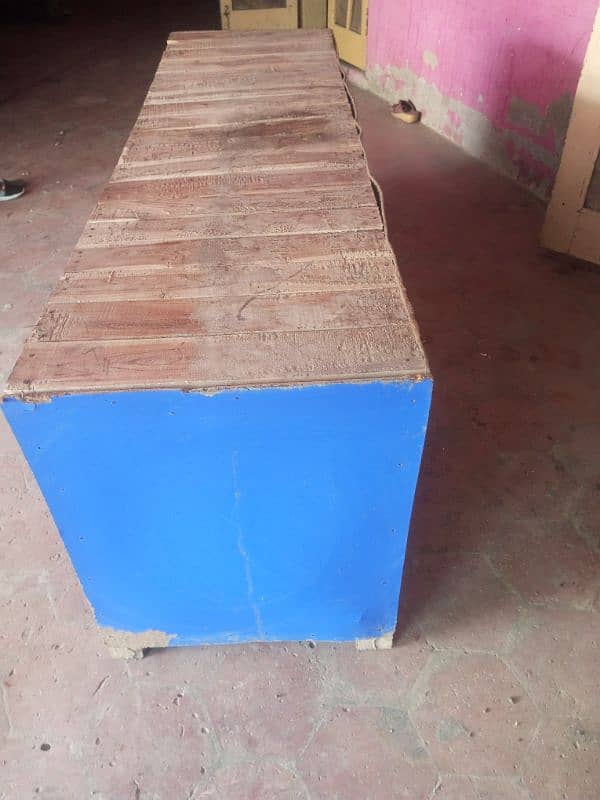 karyana stor bench available 1