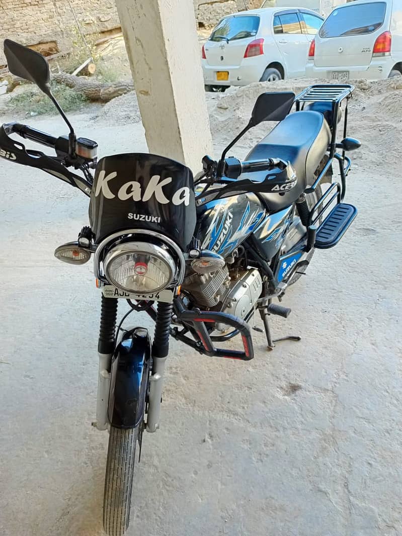 SUZUKI GS150 BLACK BLUE 2021 MODEL REGESTER 2022 15900KM H/P150 IN QTA 10