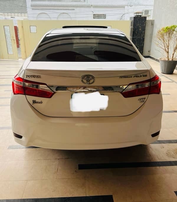 Toyota Altis Grande 2017 1