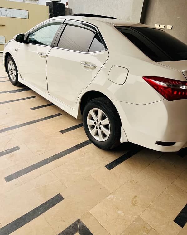 Toyota Altis Grande 2017 4