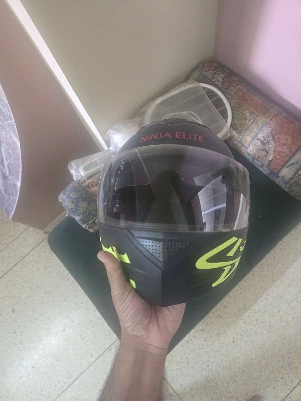 helmet 0