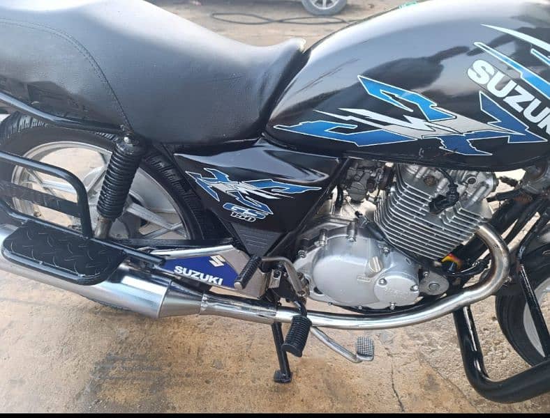 Suzuki GS-150 Model 2020 8