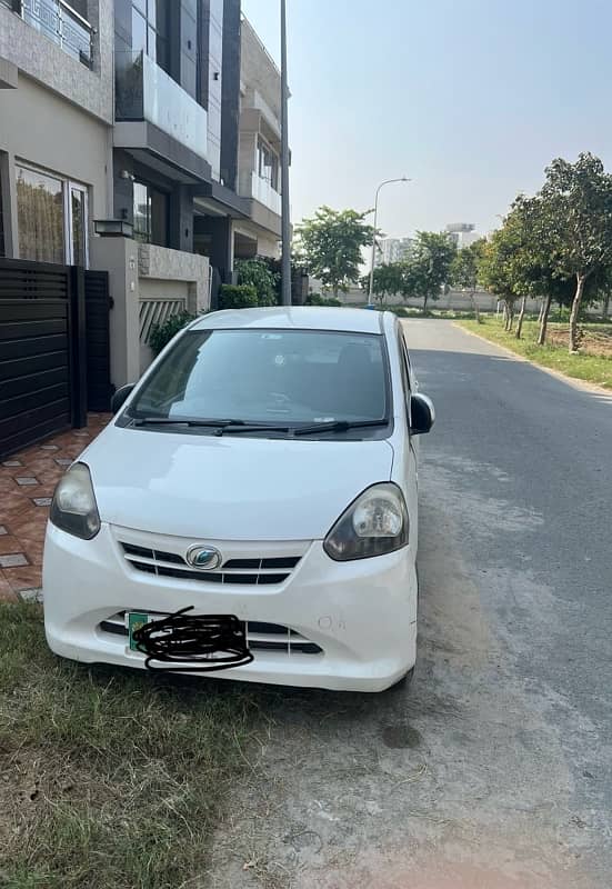 Daihatsu Mira 2014 1