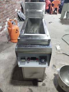 16Ltr Fryer 18Gag New Availabl/Conveyor Oven/hotplate/fryer/grill/oven