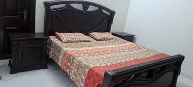 king size bed set with 2 side table and 1 dressing table available