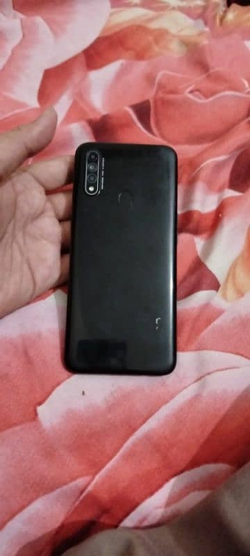 Oppo A31 1