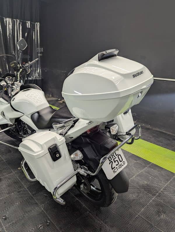 Suzuki Inazuma 250 Brand New condition immaculate condition 5