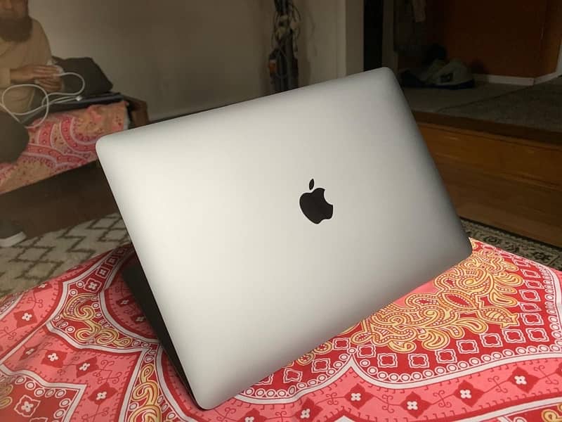 Macbook Air M1 Brand New Contact Whatsapp 0