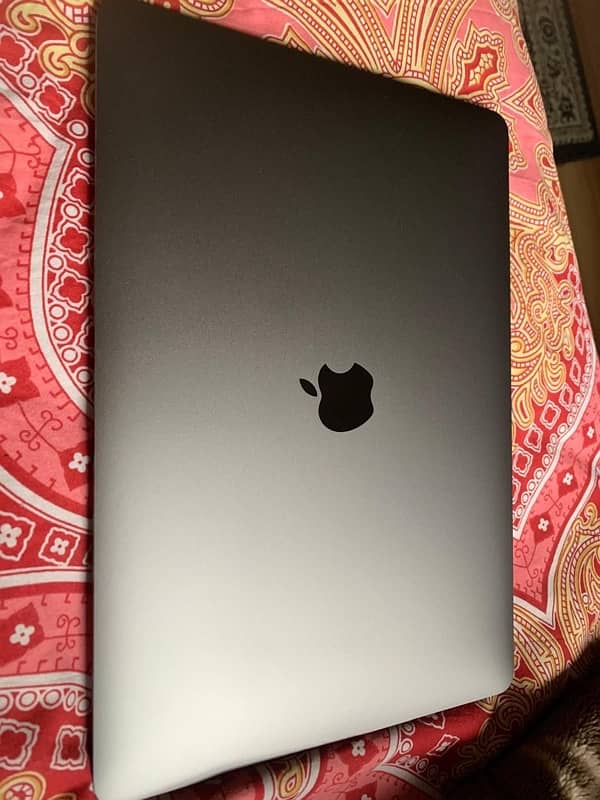 Macbook Air M1 Brand New Contact Whatsapp 6