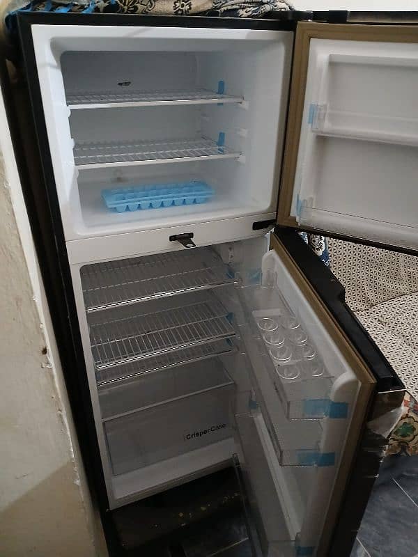 refrigerator Totally New Medium size 2