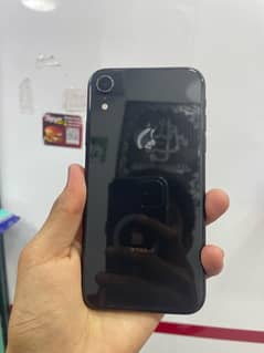 iphone XR factory unlock 4month sim work face id oky panel 10/10