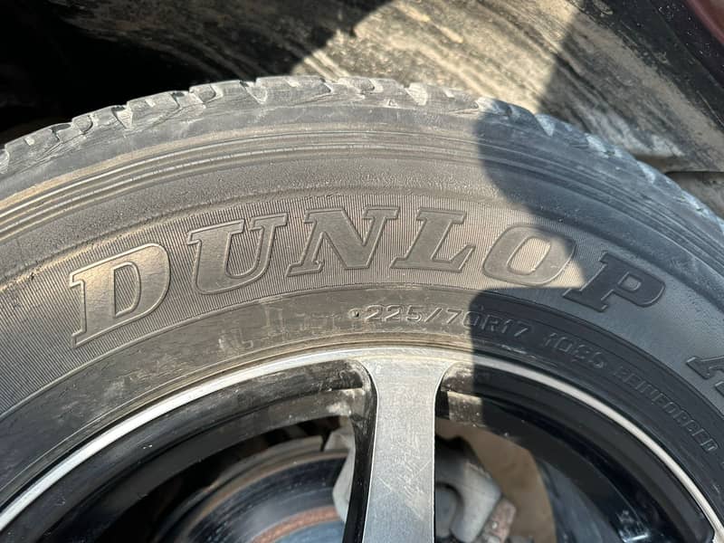 Dunlop Tires 225/70/R17 And Rims (Read Add Description) 1