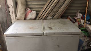 Dawlance double door freezer for sale