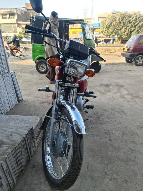 URGENT SALE HONDA 125  2025 MODEL 4