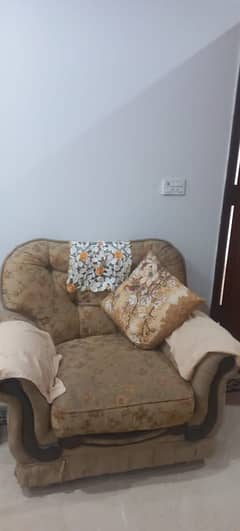 good condition 7 seater sofa set final price