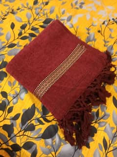 Maroon color shawl