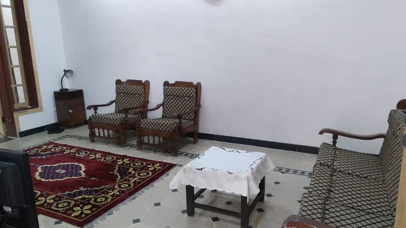 10 Marla New Fresh Single Storey House With Basement Big Hall For Sale 8