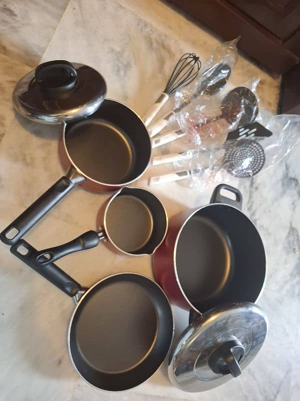 Prestige Classique Cook Set 11 Piece Prest non stick made in Thailand 1