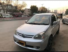 Toyota Platz 2004