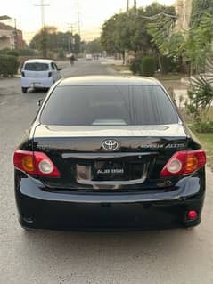 Toyota Corolla Altis 2010