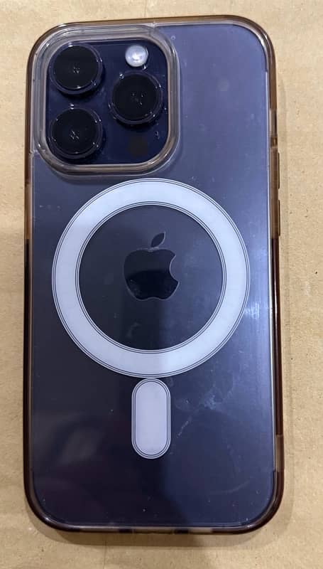 IPhone 14 Pro deep purple 2