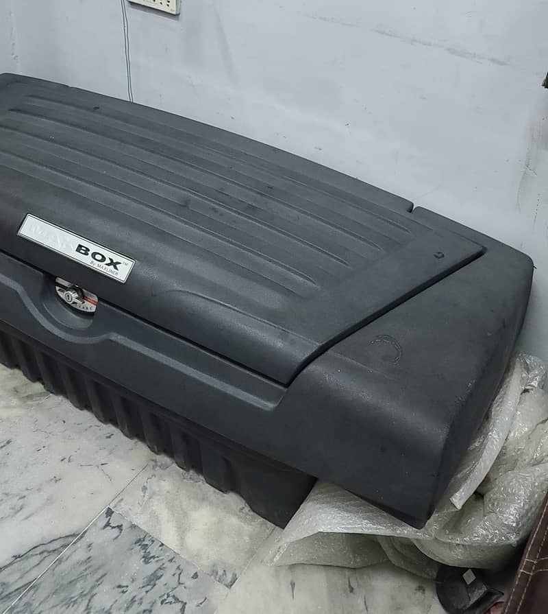 Toyota Hilux Revo Rocco Vigo Trunk Storage Box 1