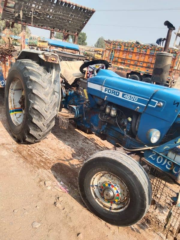 Ford 4600 with 8ft/18ft traly 1