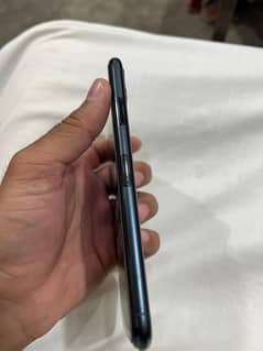 iPhone 11 Pro Max ( Dual SIM PTA Approved )