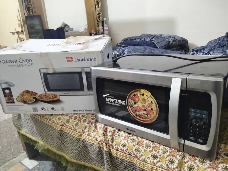 microwave oven 132S 1