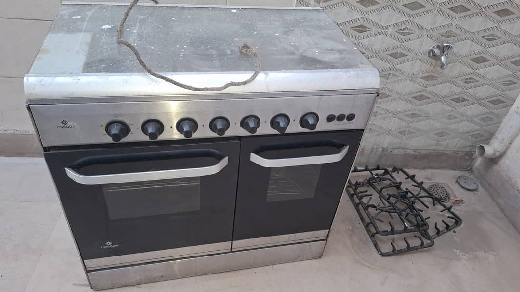 Slightly used oven Nasgas 0